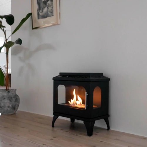 ScandiFlames Atlanta Single Freestanding Bioethanol Fireplace in 52.3H x 48W x 30D cm