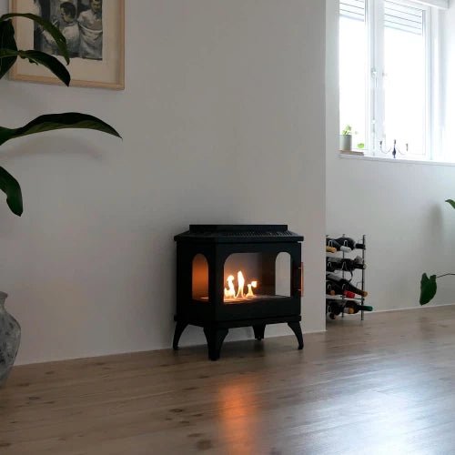 ScandiFlames Atlanta Single Freestanding Bioethanol Fireplace in 52.3H x 48W x 30D cm