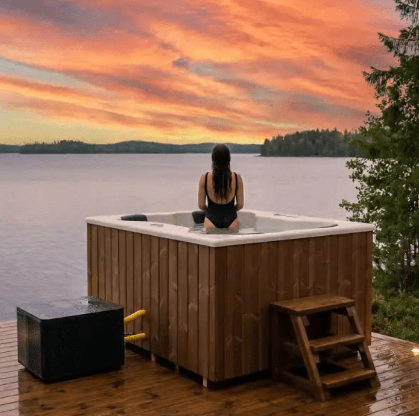 Tetra Cube Fibreglass Hot Tub (4 Person) in