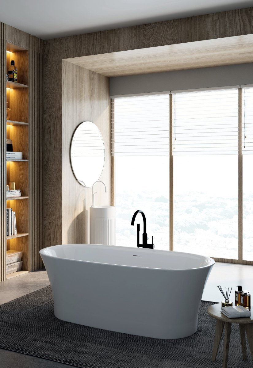 Vincent Alexander Aydon Freestanding Bathtub in Gloss White