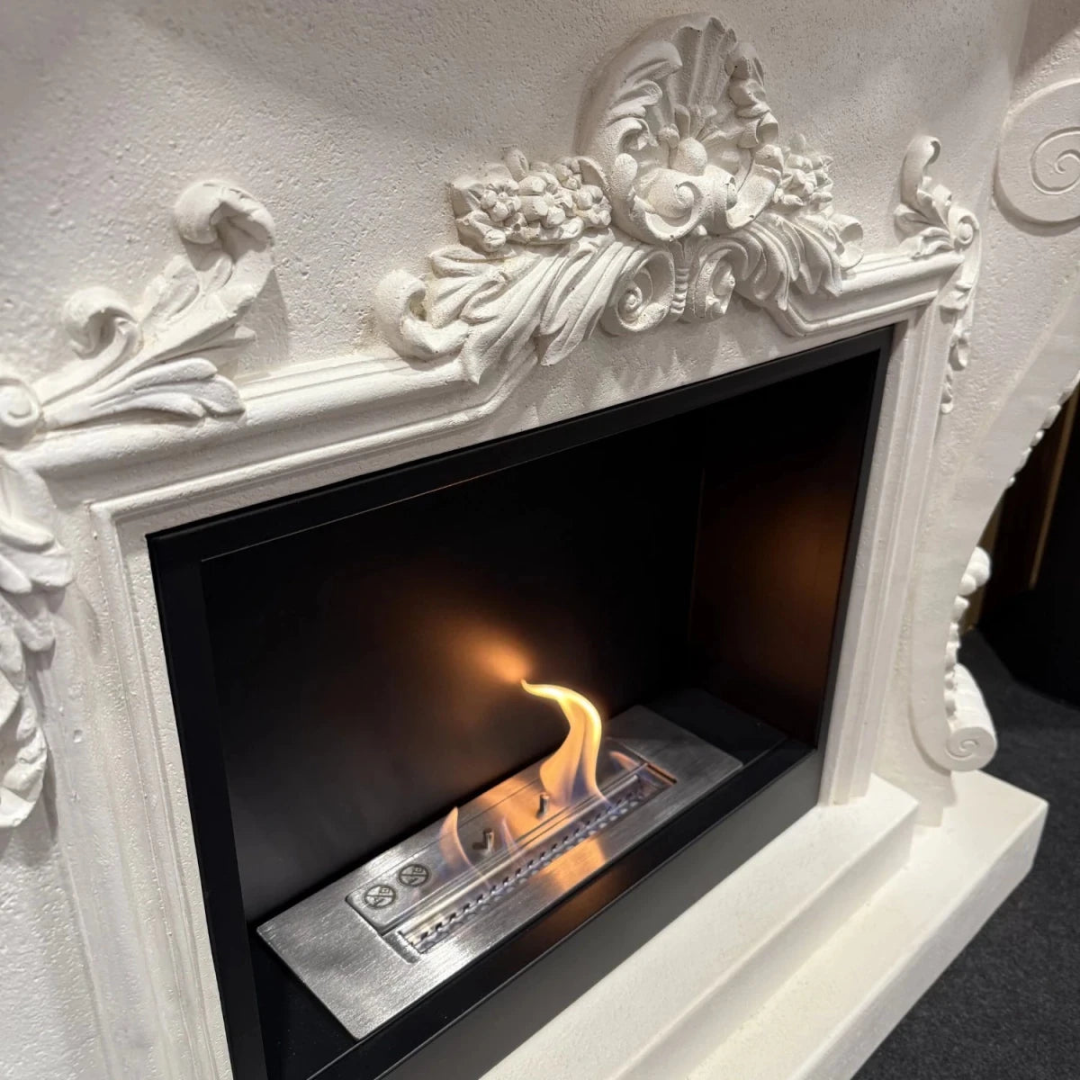 Scandiflames Ymir Freestanding Fireplace Surround with Bioethanol Burner - bioethanol fireplace - Ice Cold Spice | Grey/White